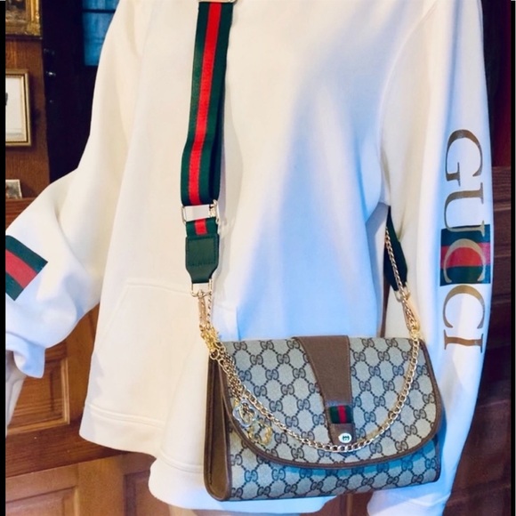 Gucci Handbags - Gucci Sherry Line 🌺GORG🌺SUPER ATTRACTIVE w/beautiful Accessories EUC